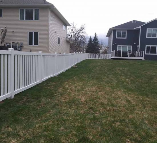 White Vinyl Picket Fencing Mn