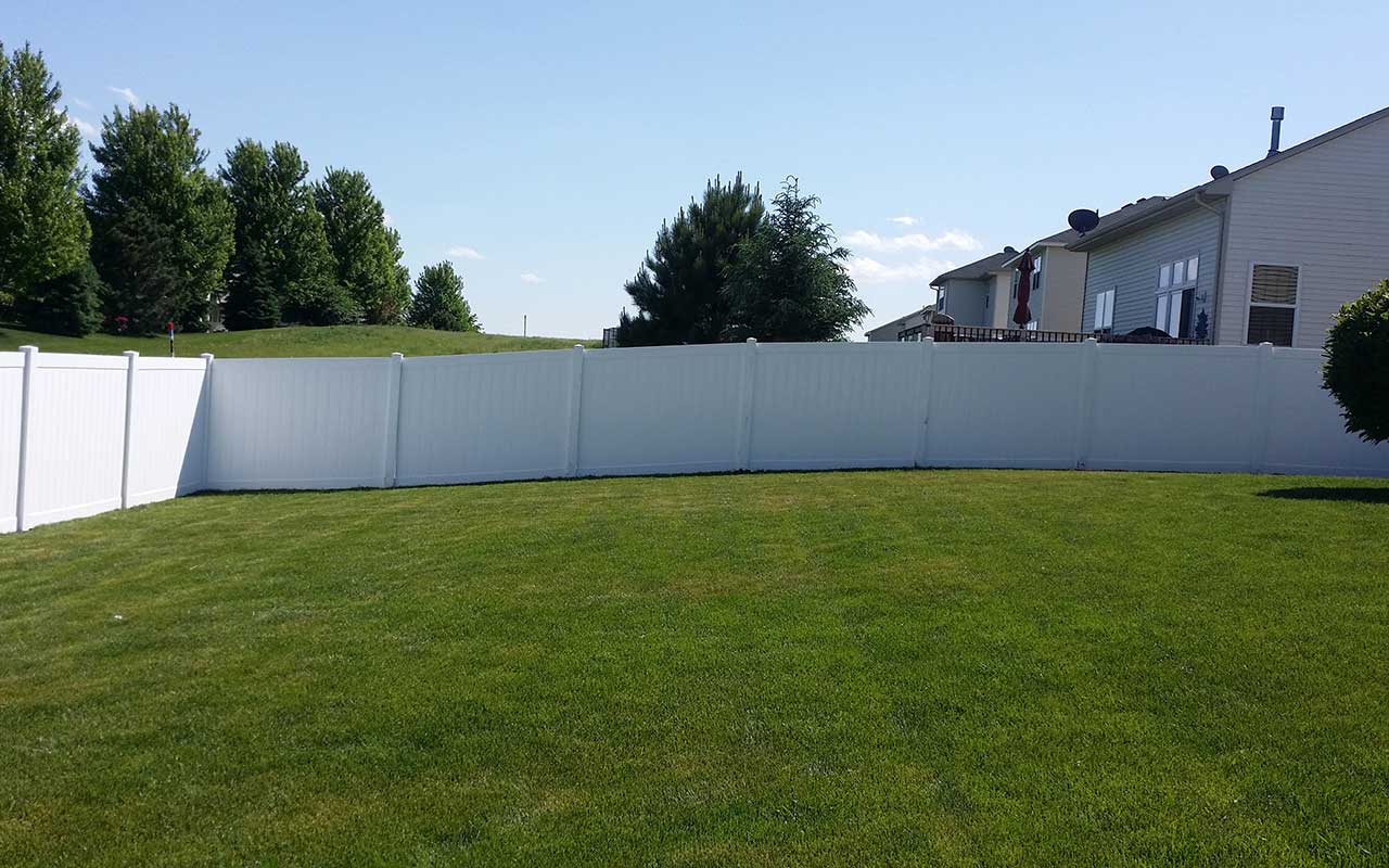 6 White Vinyl Fencing Mn Installation