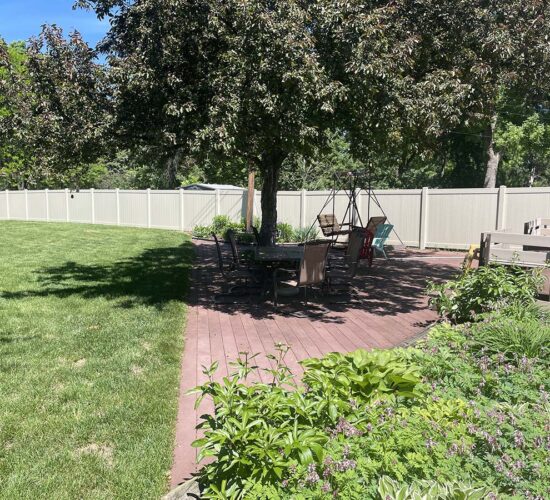 Tan Vinyl Privacy Fence Mn (1)2