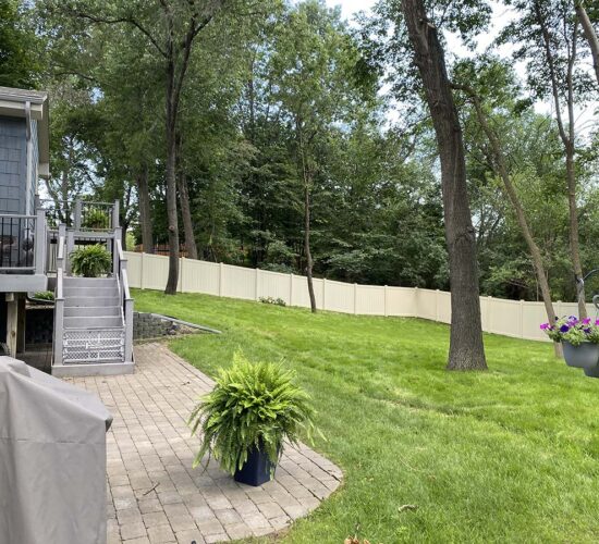 Tan Vinyl Privacy Fence Mn (3)