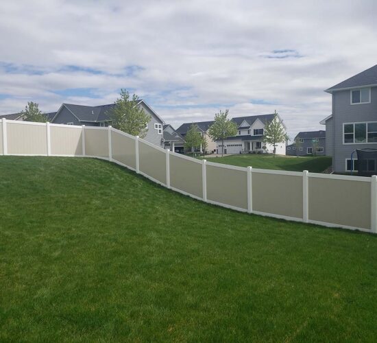 Two Tone Vinyl Privacy Fence Mn 13
