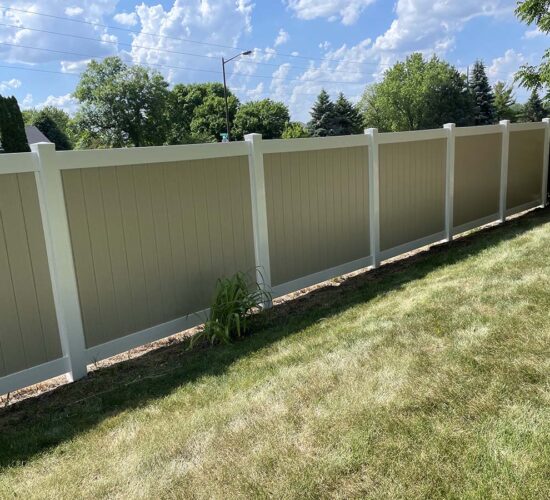 Two Tone Vinyl Privacy Fence Mn 19