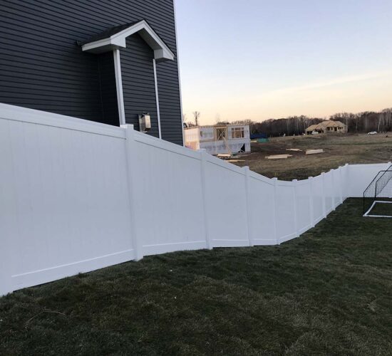 White Vinyl Privacy Fence Minnesota 11