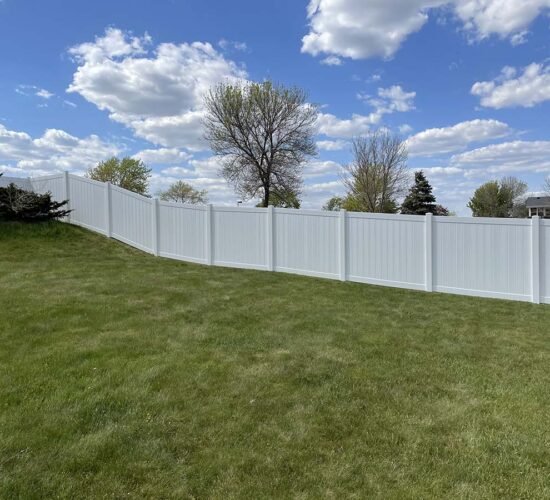 White Vinyl Privacy Fence Minnesota (2)
