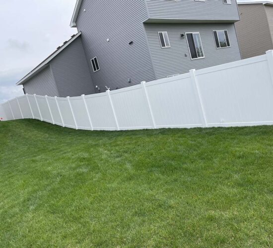 White Vinyl Privacy Fence Minnesota 8